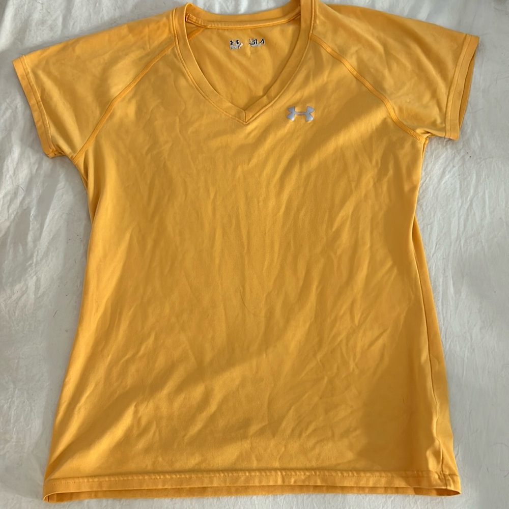 Under Armour tee